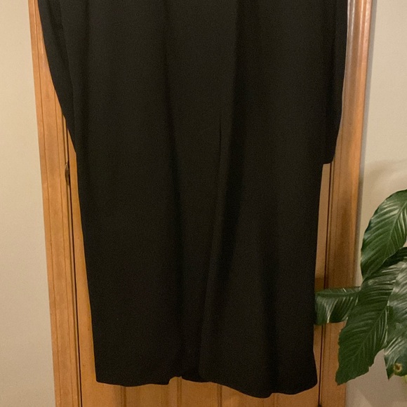 Kasper Elegant Black Cashmere Overcoat - Picture 4 of 12